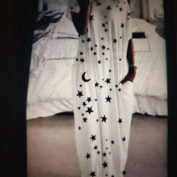WOMENS SLEEP DRESS VERY VERY COMFORTABLE - Picture 1 of 5